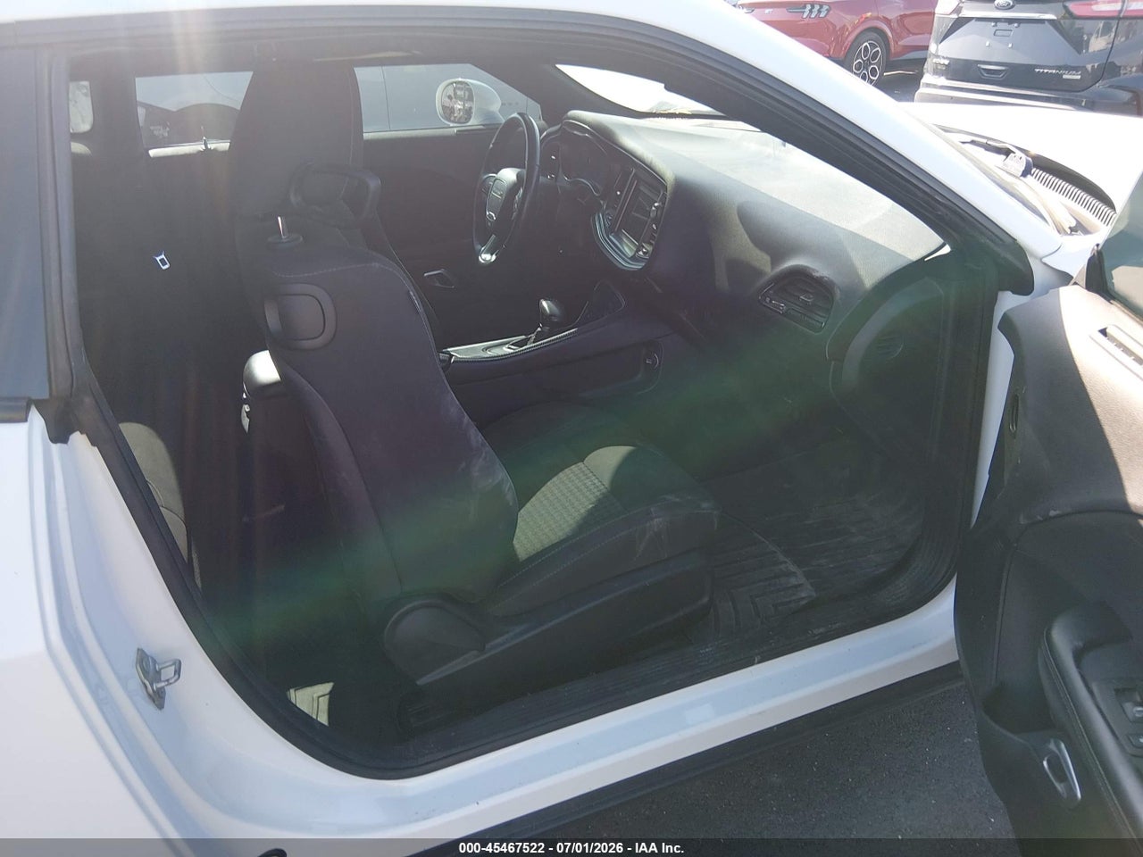 2018 DODGE CHALLENGER SXT · 5/11