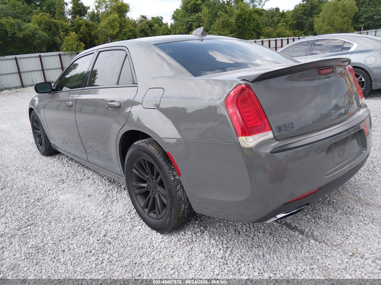 2017 CHRYSLER 300 LIMITED · 3/11
