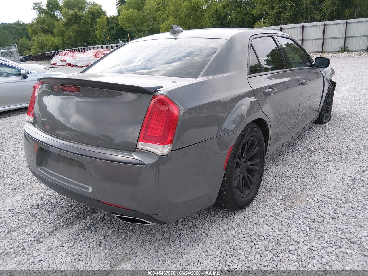 2017 CHRYSLER 300 LIMITED · 4/11