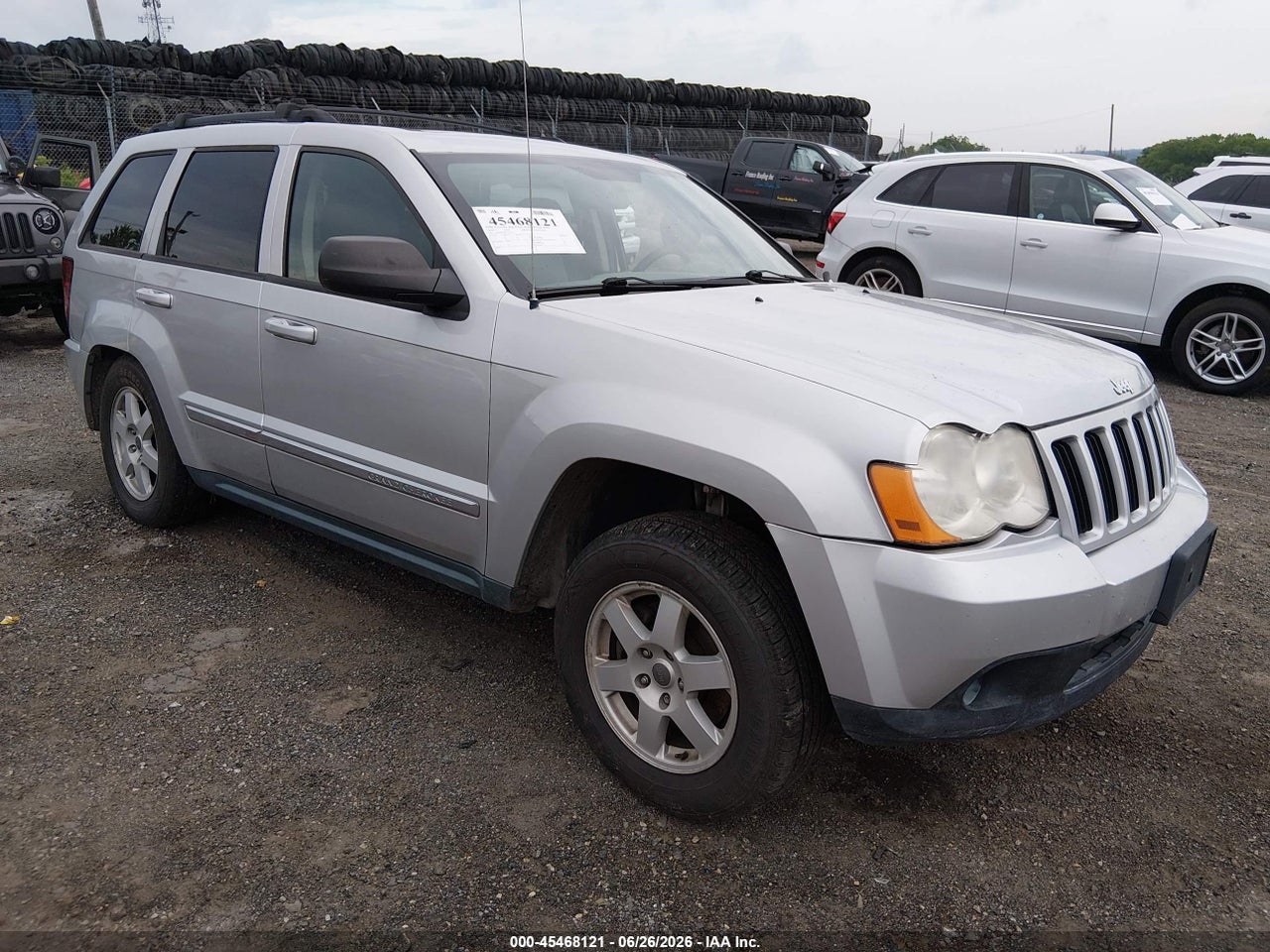 1J8GR48K39C****** · 2009 JEEP GRAND CHEROKEE LAREDO