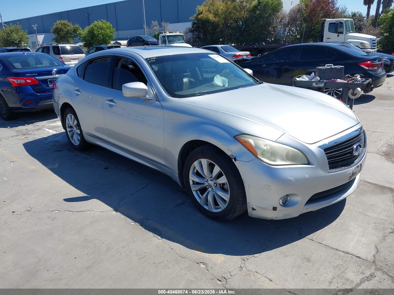 JN1BY1AR5BM****** · 2011 INFINITI M37X