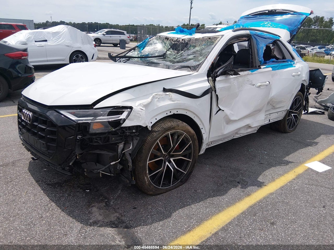 2020 AUDI Q8 PREMIUM PLUS 55 TFSI QUATTRO TIPTRONIC · 2/10