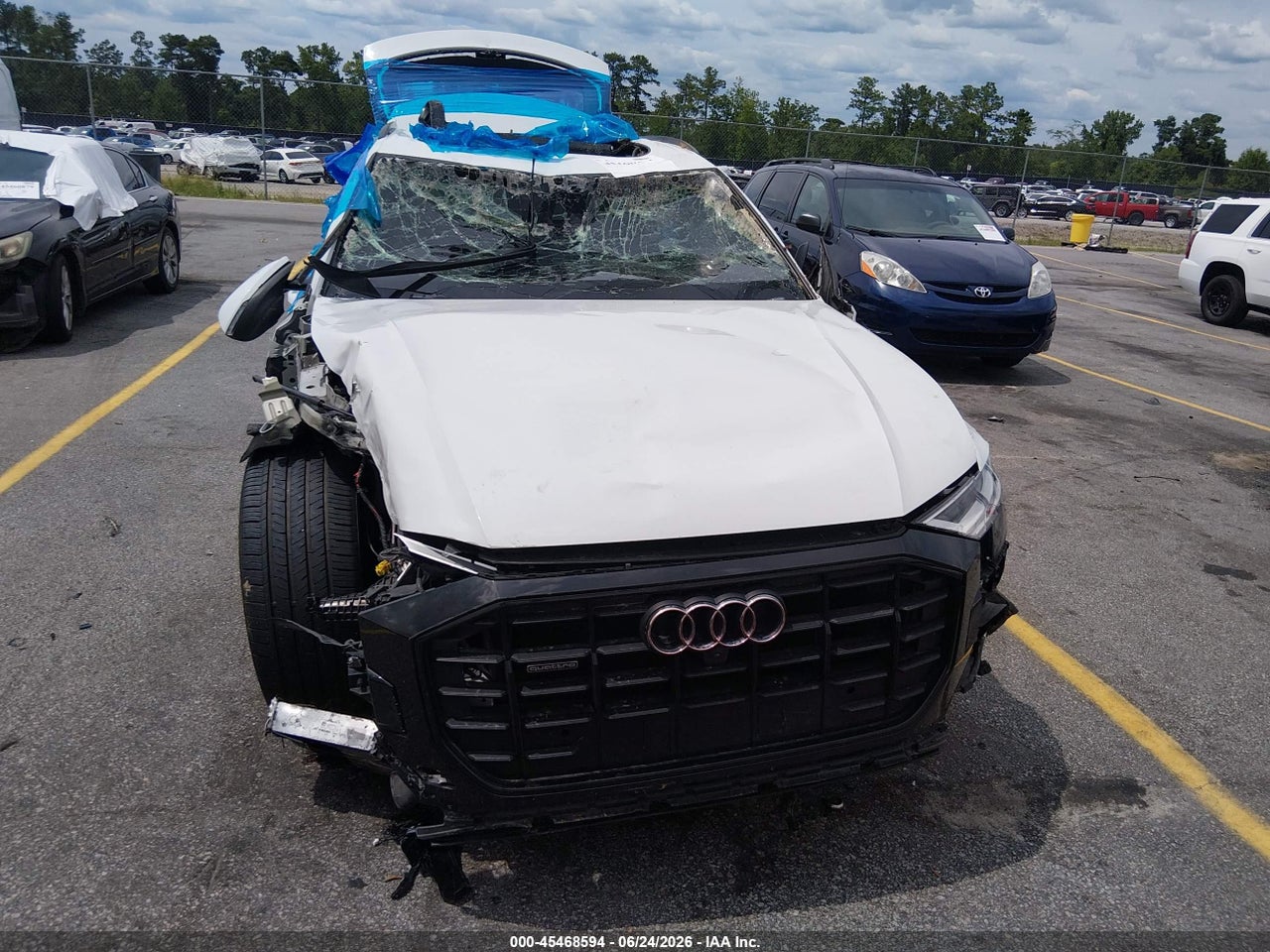 2020 AUDI Q8 PREMIUM PLUS 55 TFSI QUATTRO TIPTRONIC · 6/10
