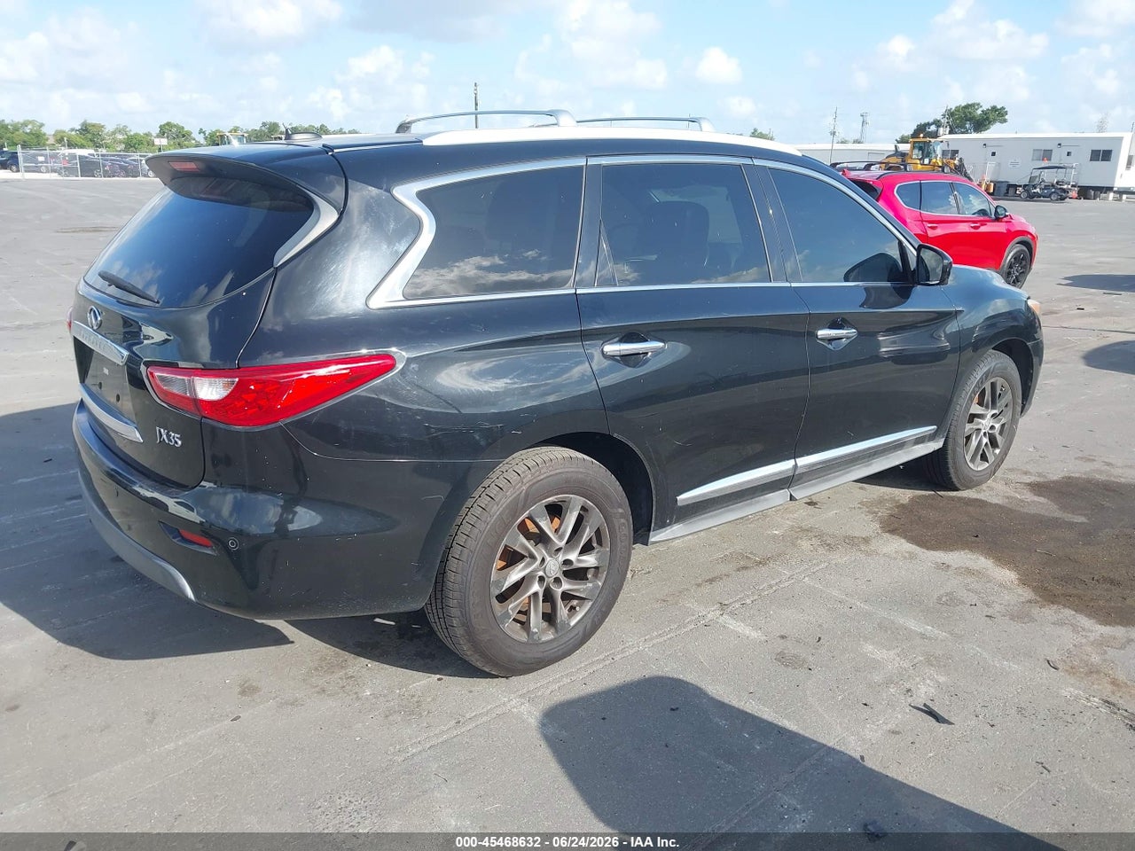 2013 INFINITI JX35   · 4/11