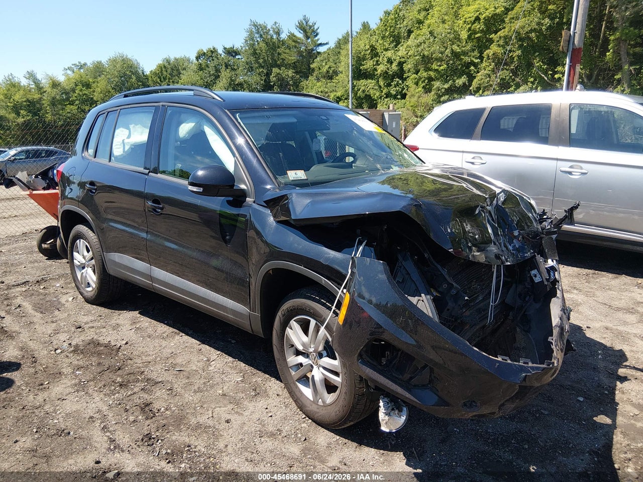 WVGBV7AX9GW****** · 2016 VOLKSWAGEN TIGUAN S