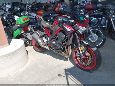 ML5ZRDF1XRD****** · 2024 KAWASAKI ZR900 F