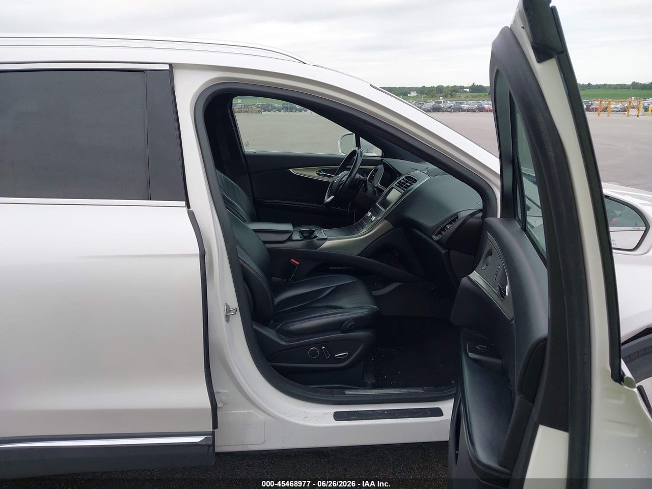 2016 LINCOLN MKX SELECT · 5/11