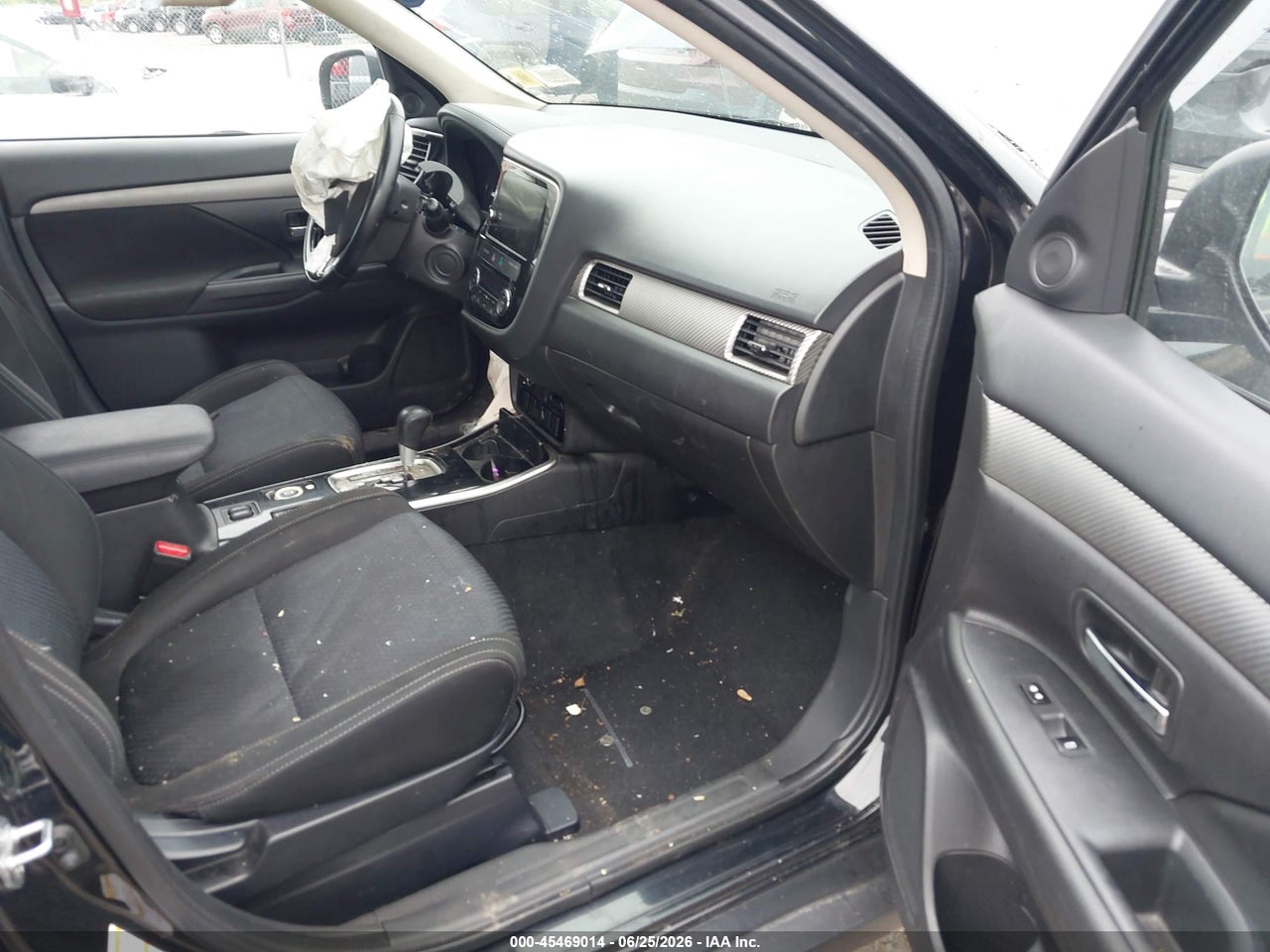 2017 MITSUBISHI OUTLANDER SE/SEL · 5/11