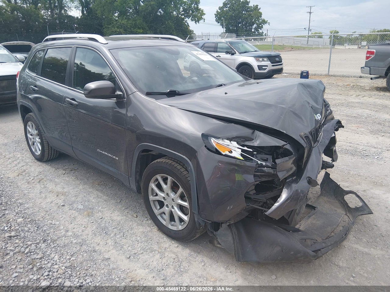 1C4PJLCB8FW****** · 2015 JEEP CHEROKEE LATITUDE