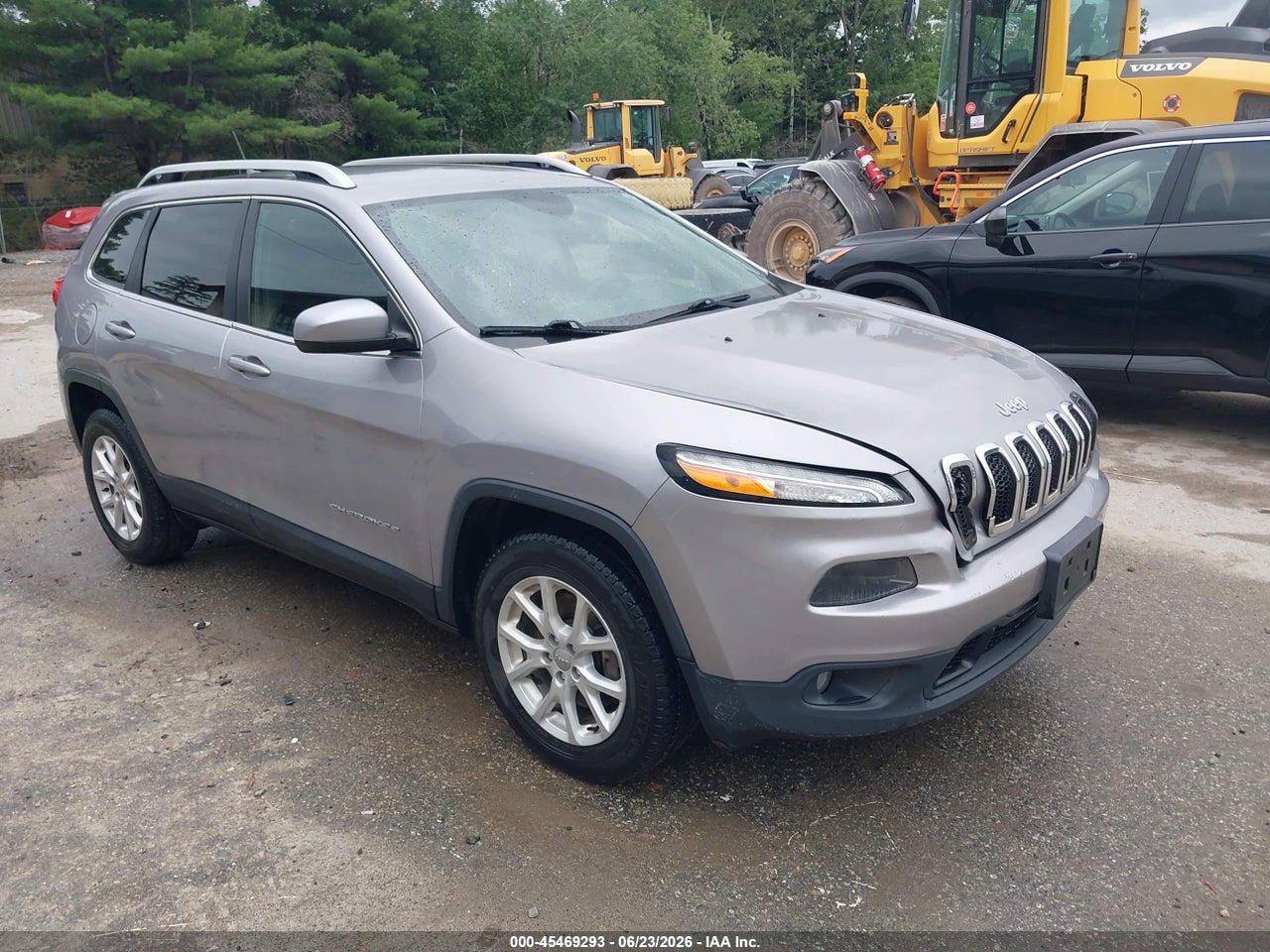1C4PJMCB7JD****** · 2018 JEEP CHEROKEE LATITUDE 4X4