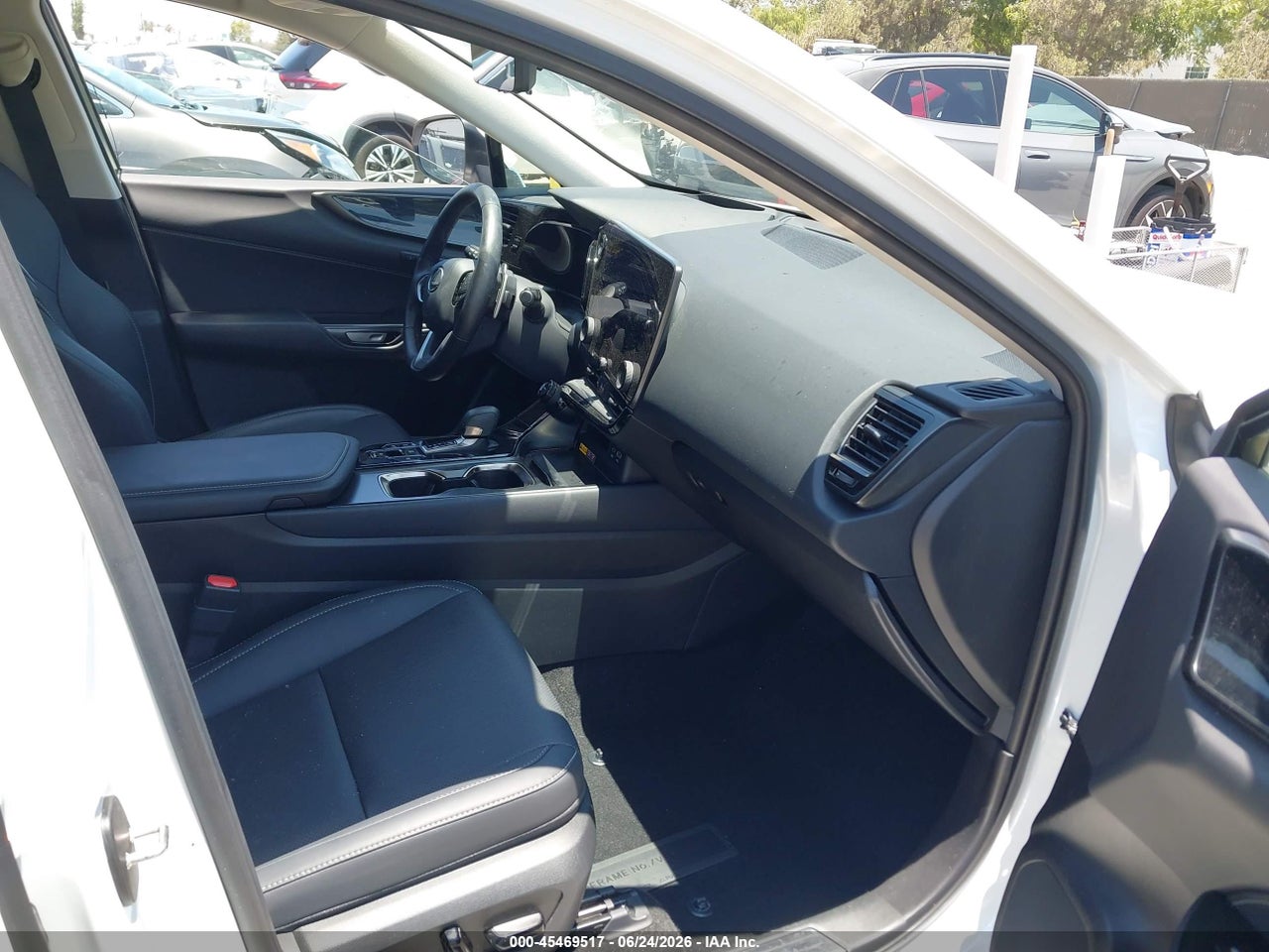 2025 LEXUS NX 350H PREMIUM · 5/11