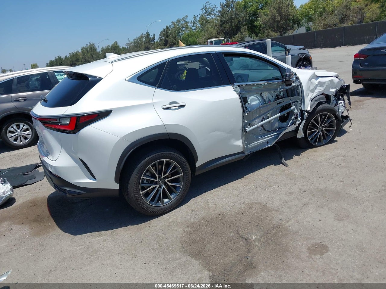 2025 LEXUS NX 350H PREMIUM · 4/11