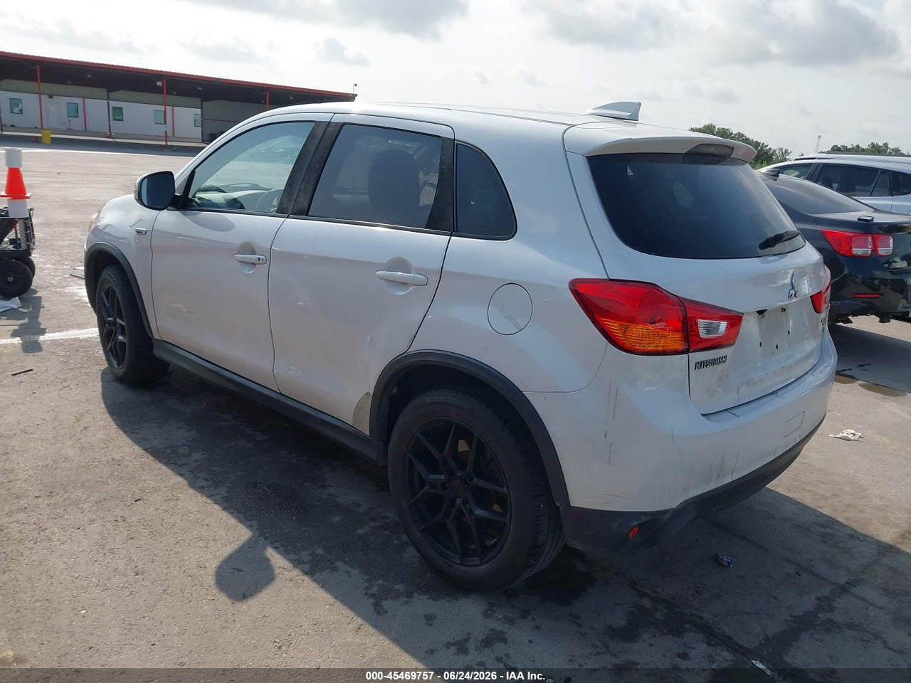 2017 MITSUBISHI OUTLANDER SPORT 2.4 SE · 3/11