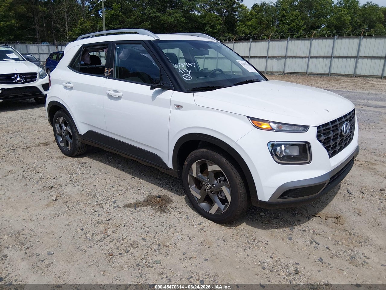 KMHRC8A35SU****** · 2025 HYUNDAI VENUE SEL