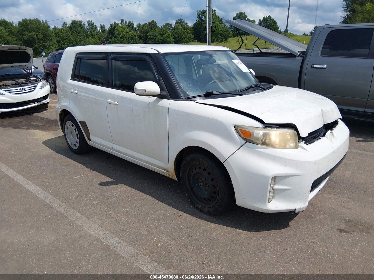 JTLZE4FE3DJ****** · 2013 SCION XB