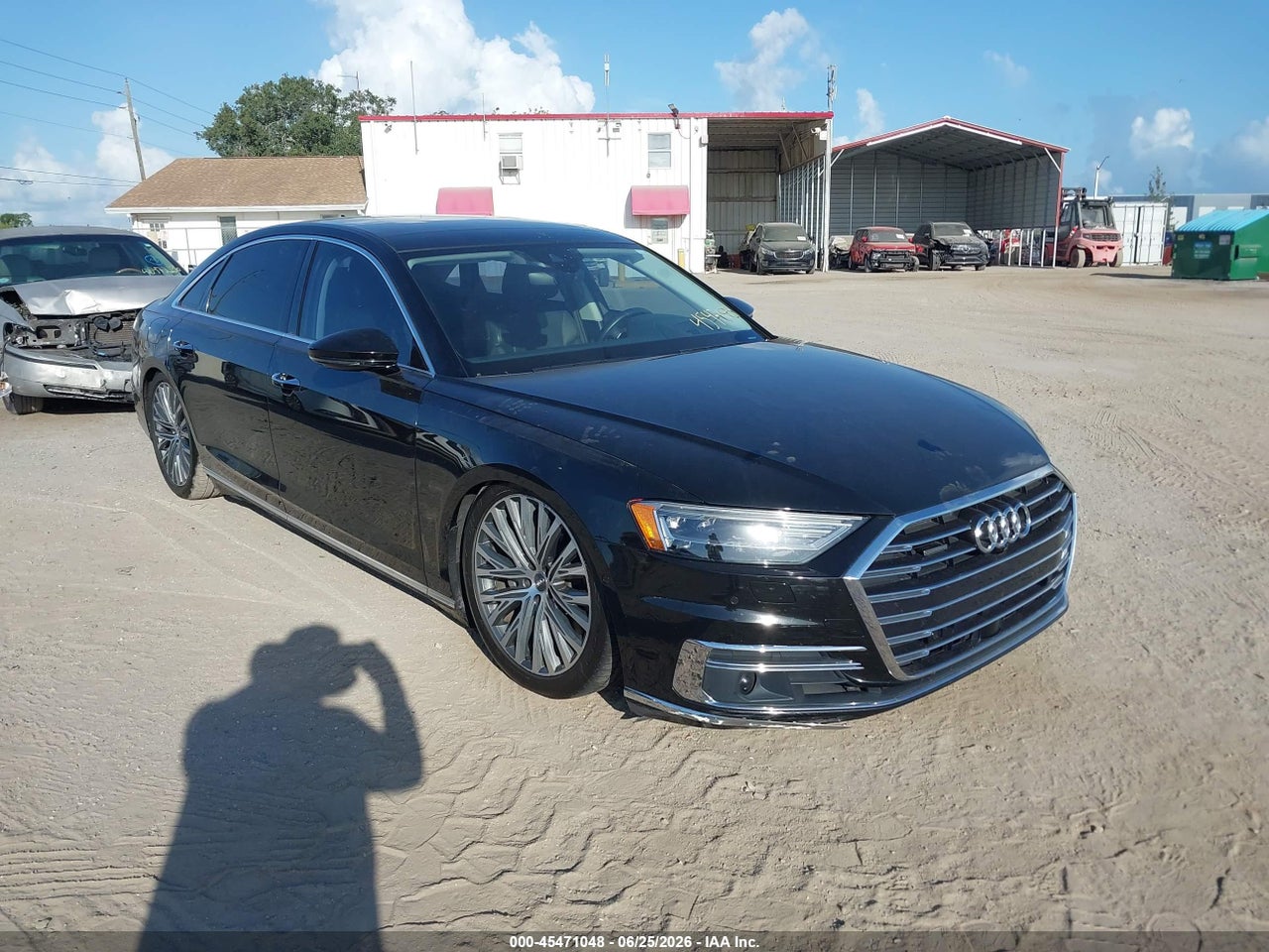 WAU8DAF86KN****** · 2019 AUDI A8 L 55