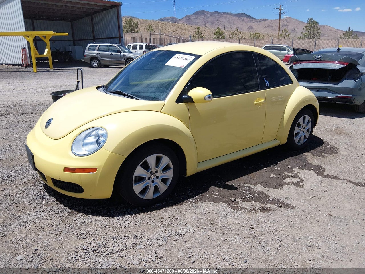 2008 VOLKSWAGEN NEW BEETLE S · 2/10