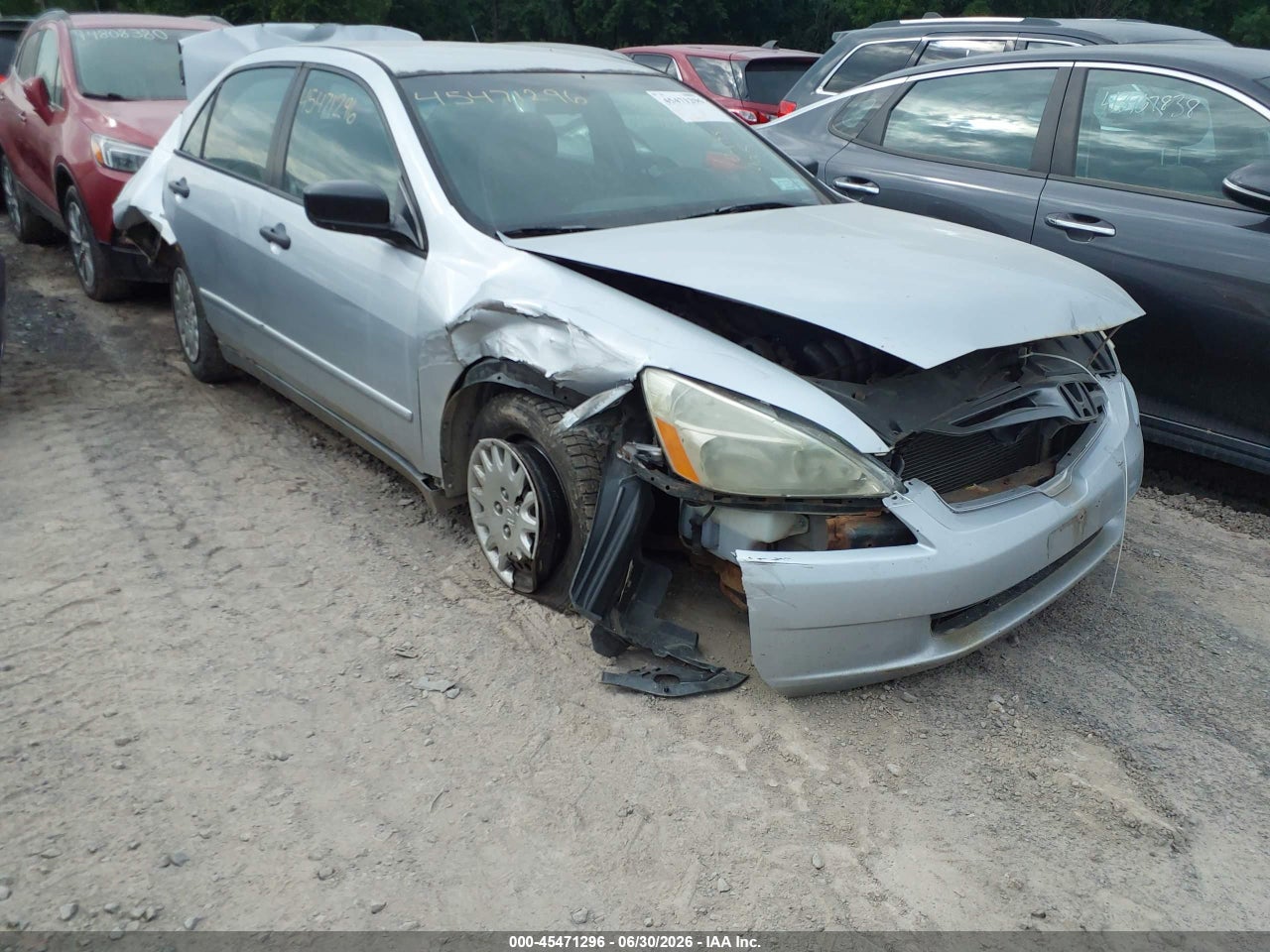 1HGCM56155A****** · 2005 HONDA ACCORD 2.4 DX