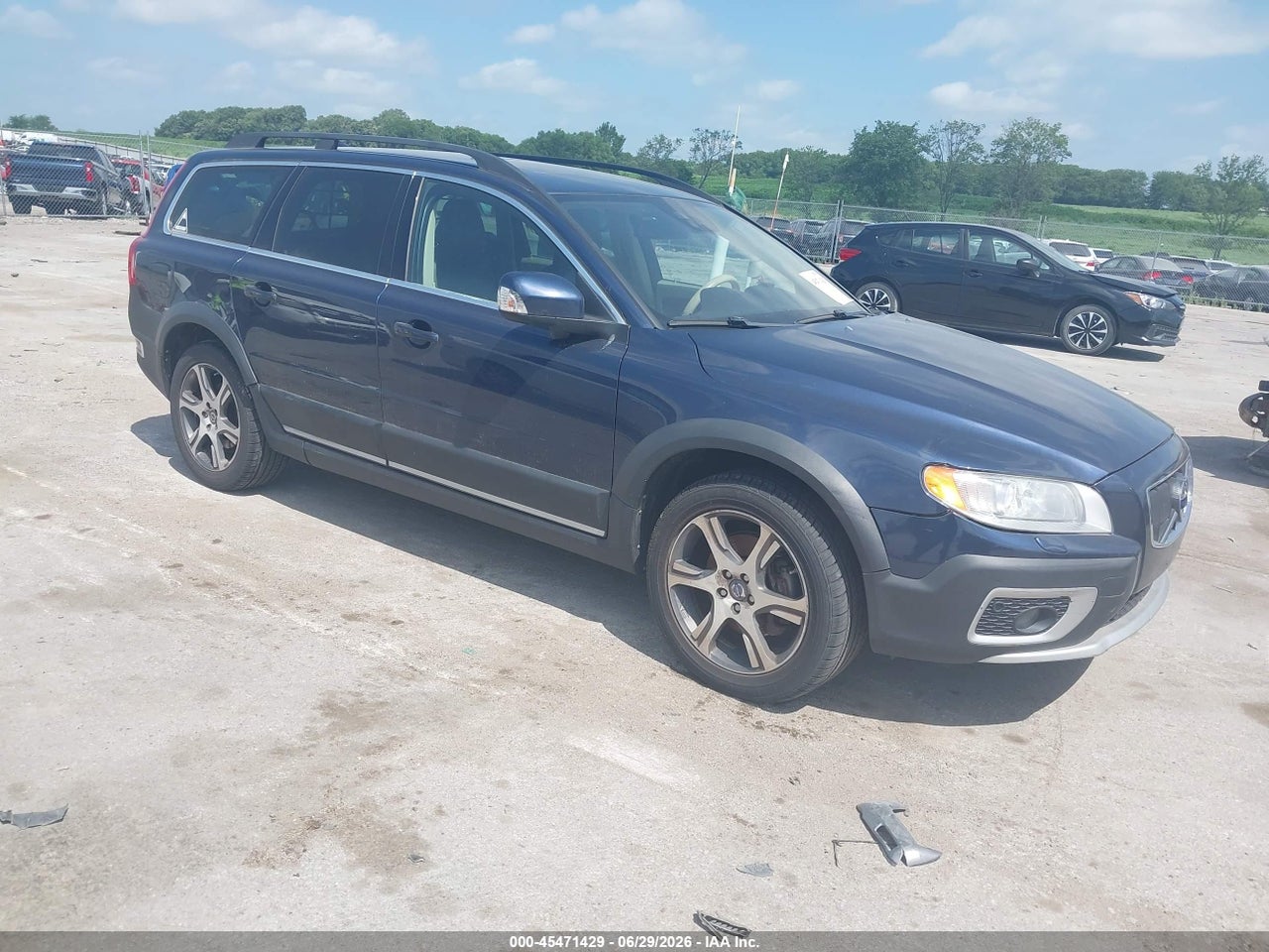 YV4902BZ3D1****** · 2013 VOLVO XC70 T6 PLATINUM