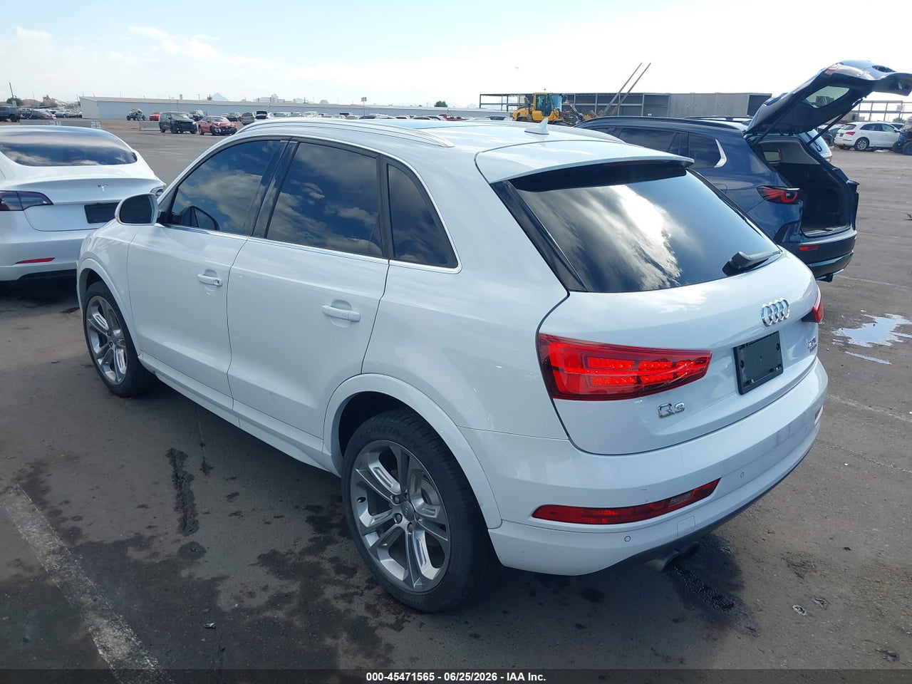 2017 AUDI Q3 2.0T PREMIUM · 3/11