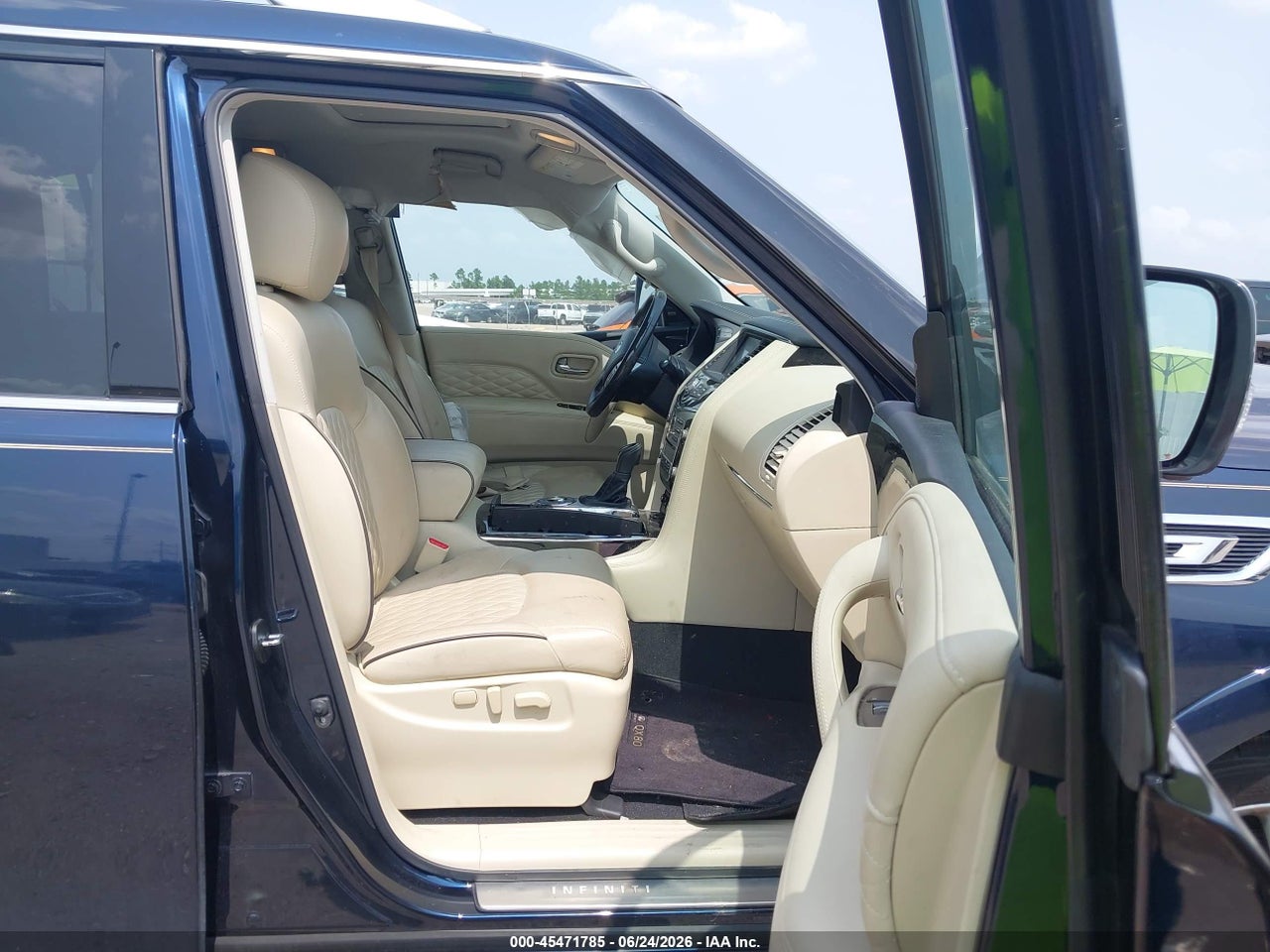 2018 INFINITI QX80 · 5/11