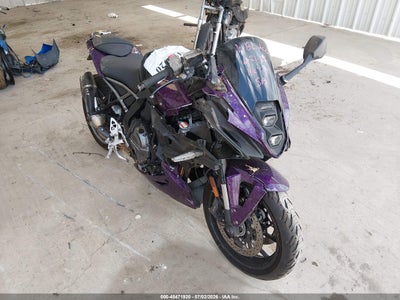 JS1EM13B8R7****** · 2024 SUZUKI GSX800 F