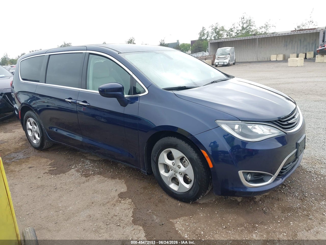 2C4RC1H79JR****** · 2018 CHRYSLER PACIFICA HYBRID TOURING PLUS