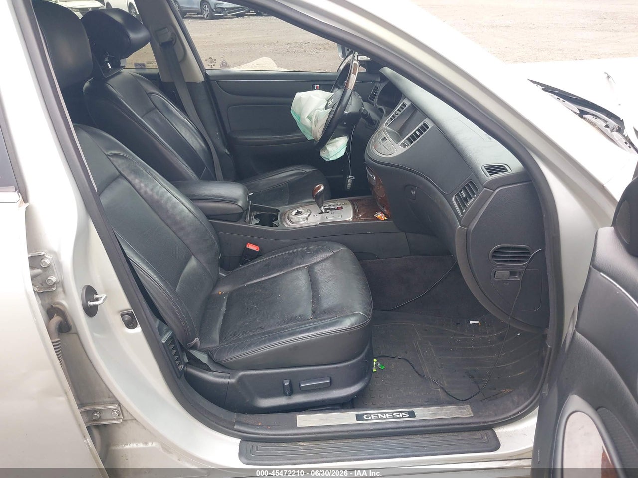 2011 HYUNDAI GENESIS 4.6 · 5/11