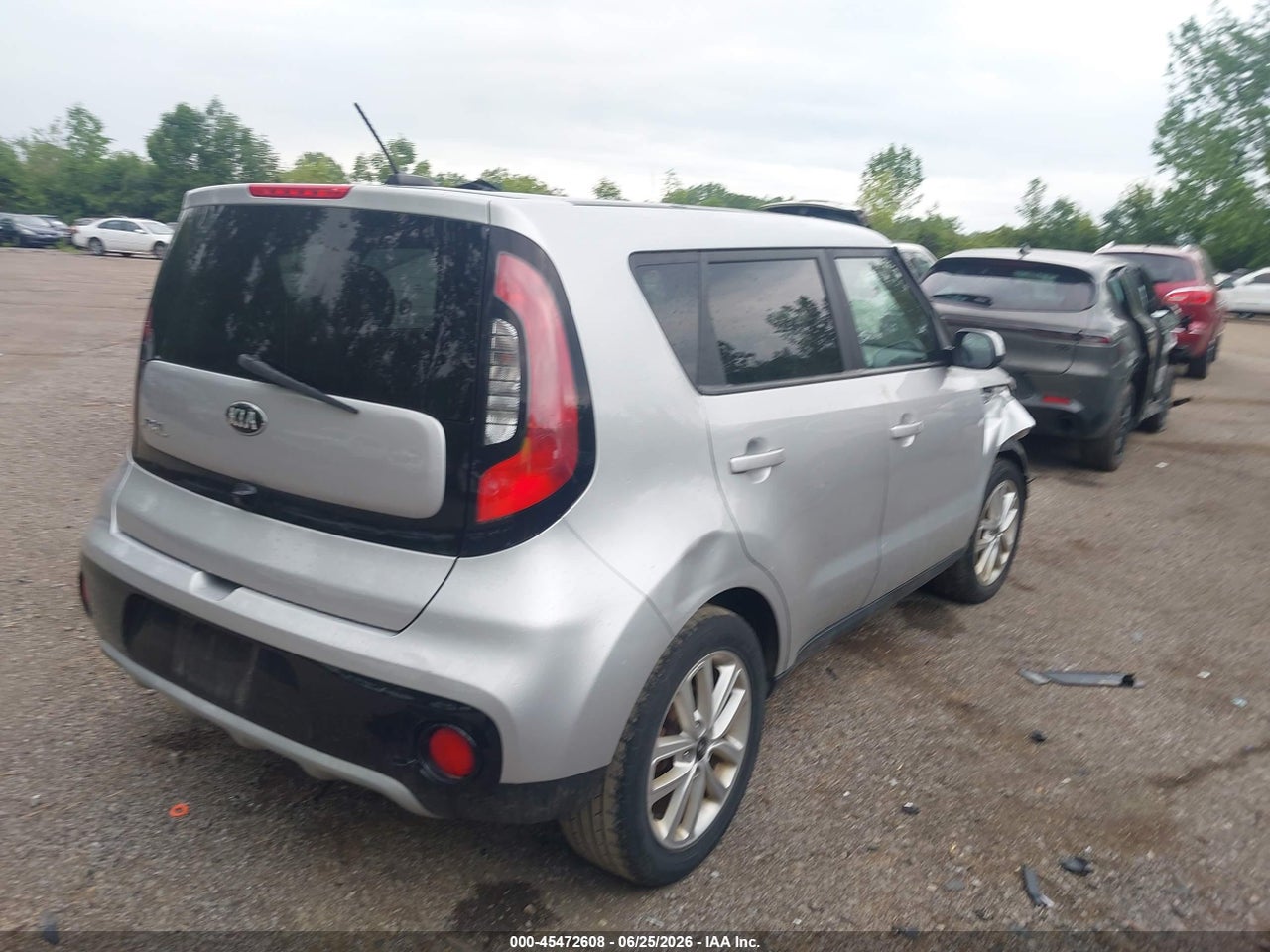 2019 KIA SOUL + · 4/11