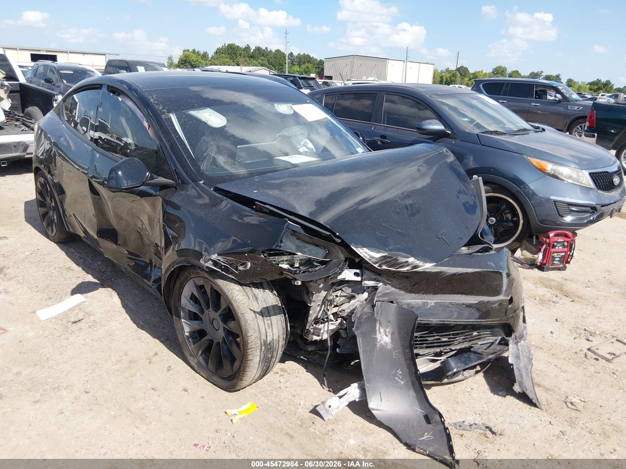 7SAYGAEE7RF****** · 2024 TESLA MODEL Y LONG RANGE DUAL MOTOR ALL-WHEEL DRIVE
