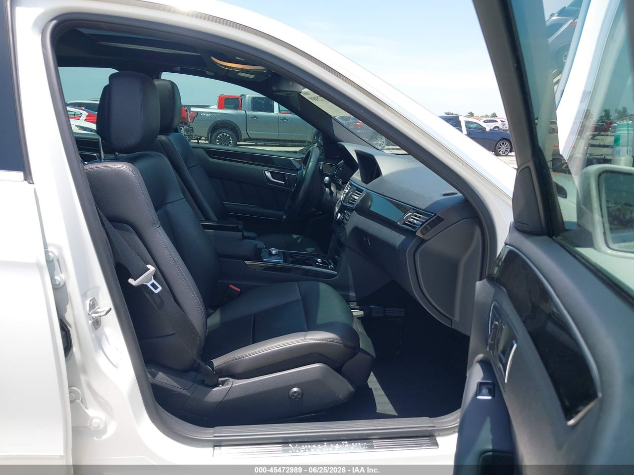 2013 MERCEDES-BENZ E 350 BLUETEC   · 5/11