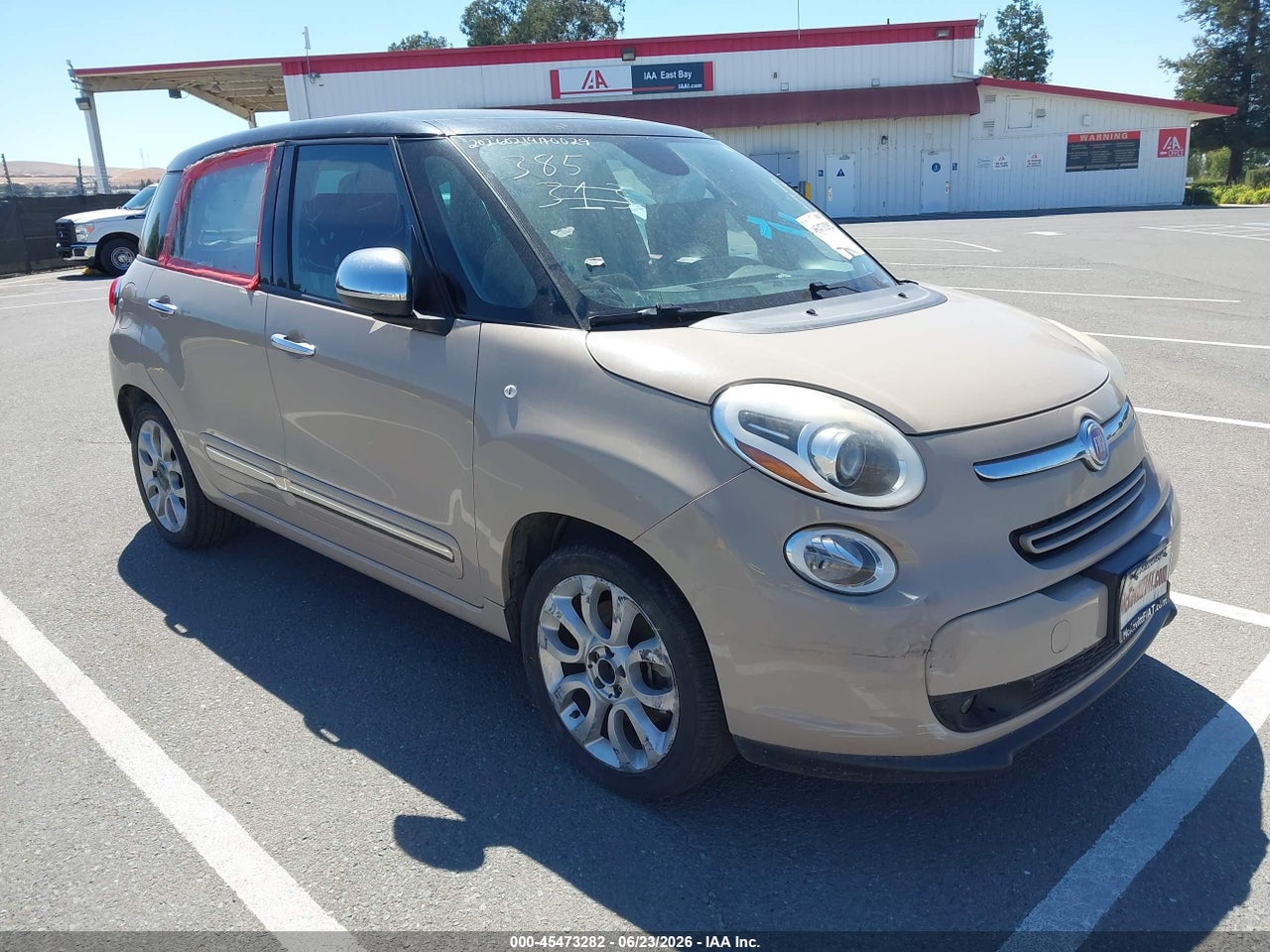 ZFBCFACH7FZ****** · 2015 FIAT 500L LOUNGE
