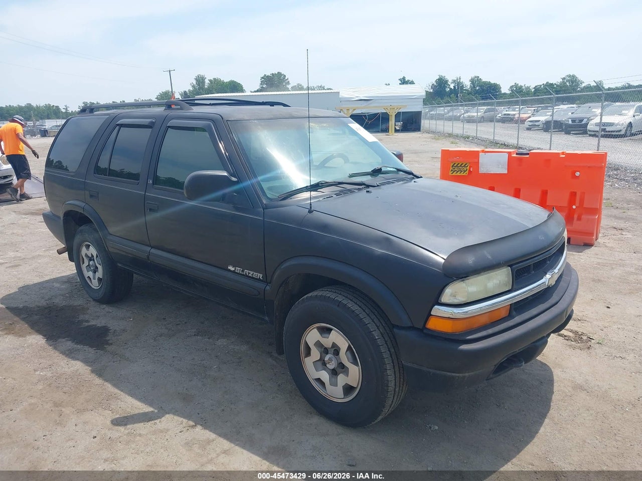 1GNDT13W32K****** · 2002 CHEVROLET BLAZER LS