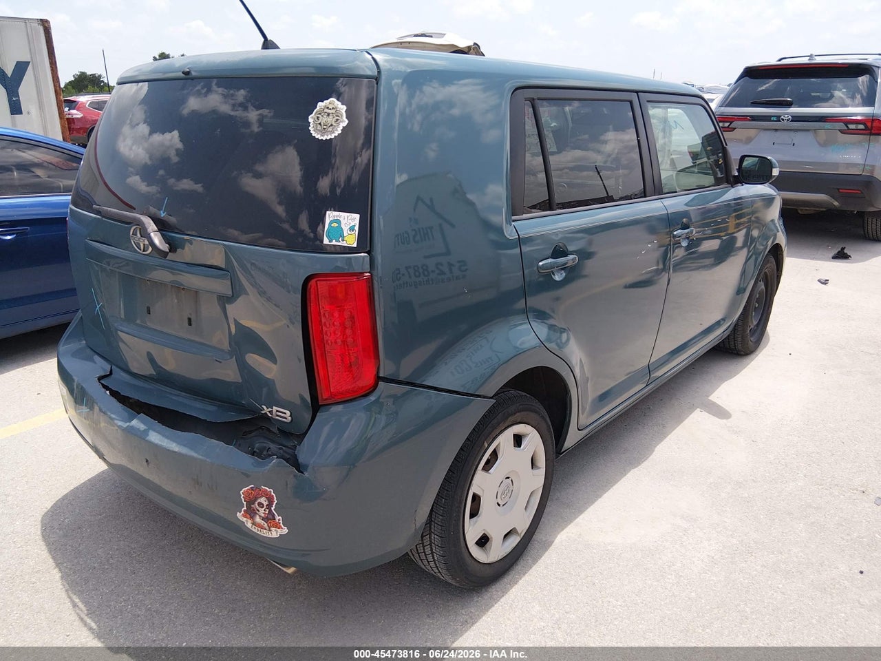 2010 SCION XB · 4/11