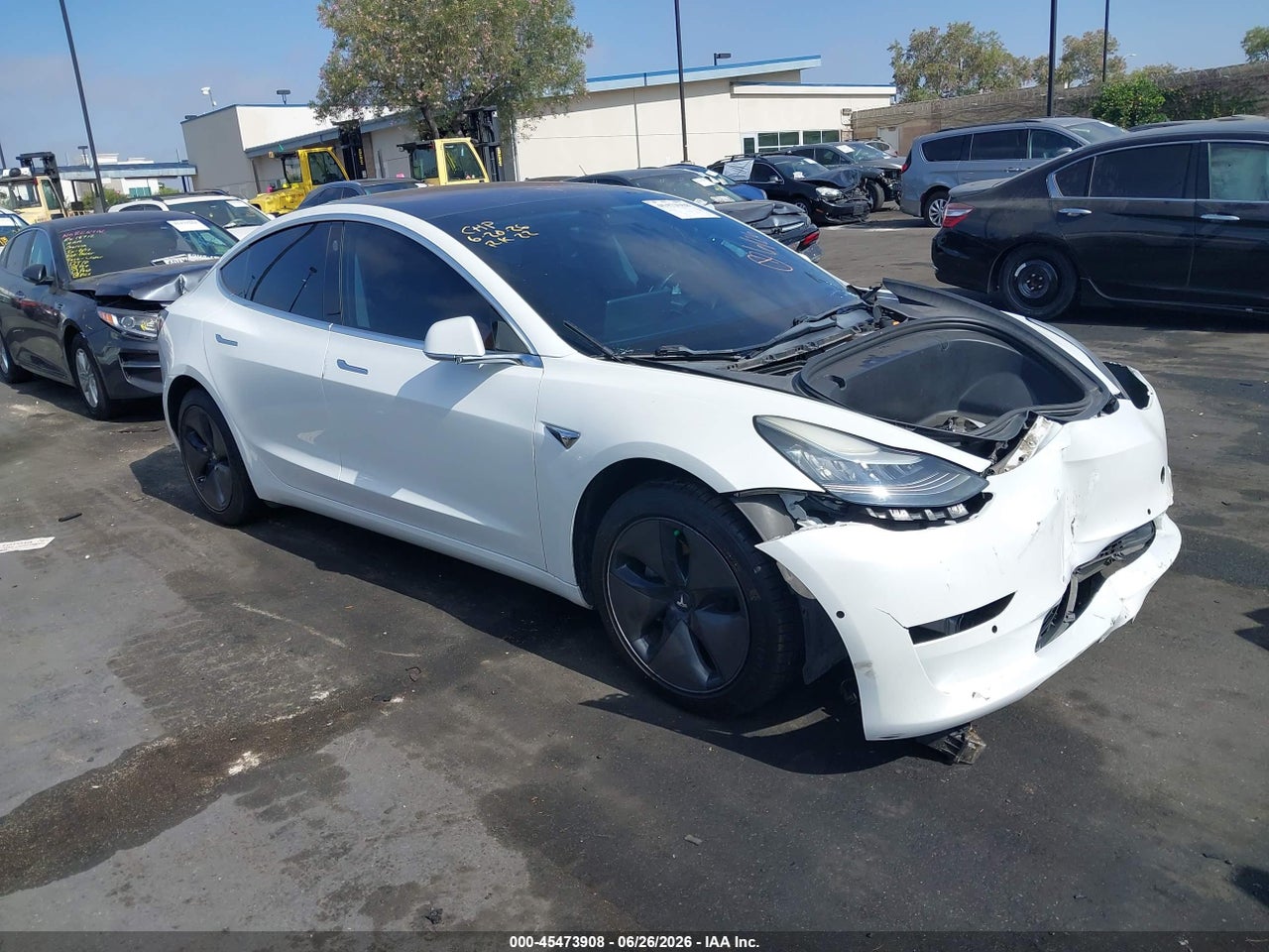 5YJ3E1EA7JF****** · 2018 TESLA MODEL 3 LONG RANGE/MID RANGE