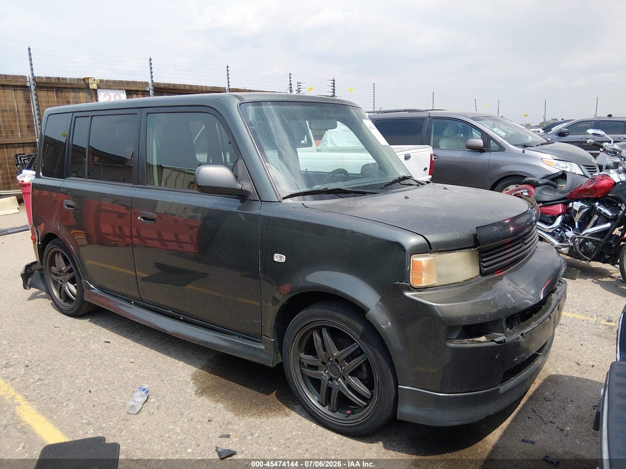 JTLKT334454****** · 2005 SCION XB