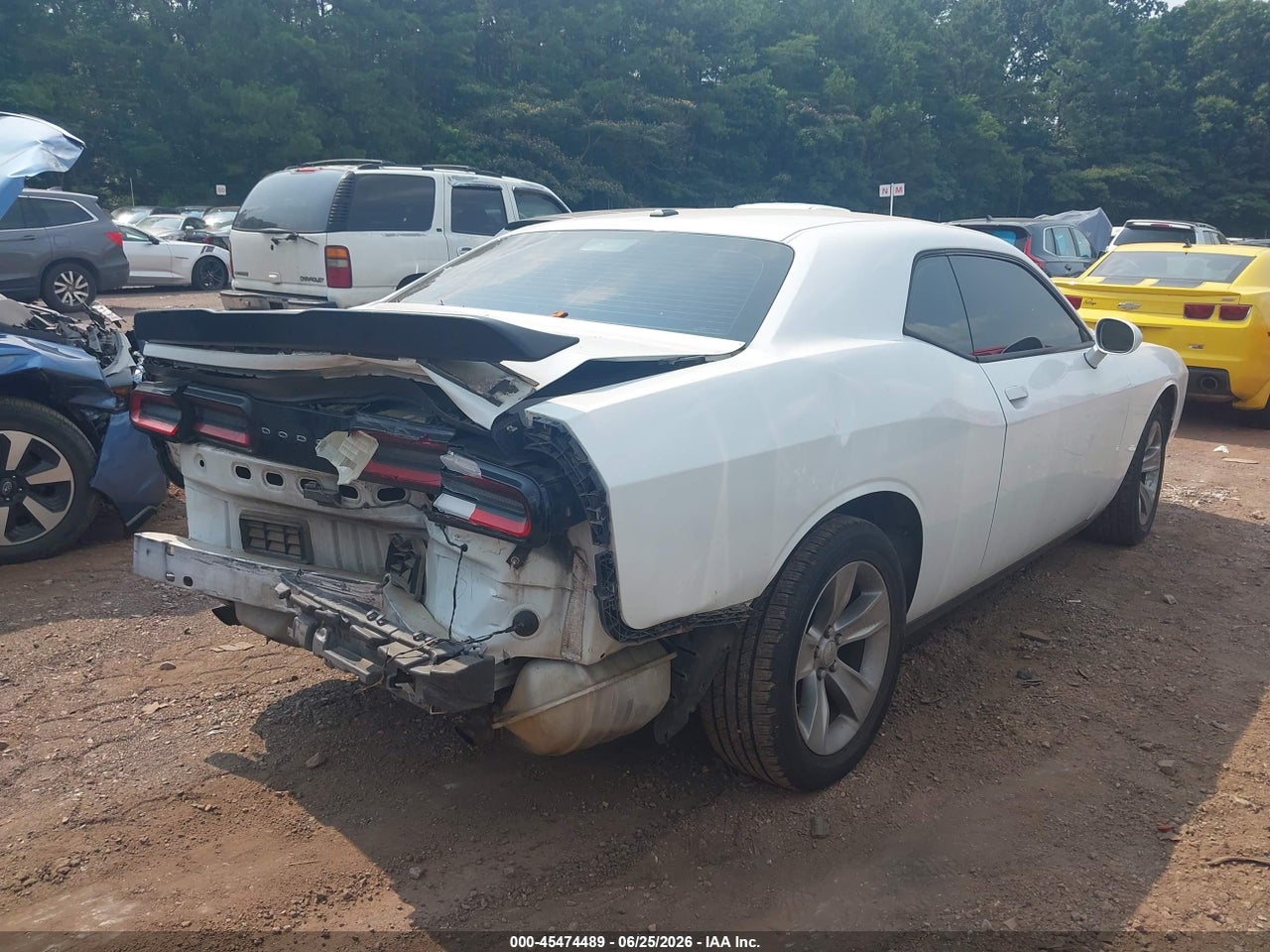 2016 DODGE CHALLENGER SXT · 4/11