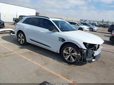 WA15AAGE7RB****** · 2024 AUDI Q8 E-TRON PREMIUM PLUS QUATTRO