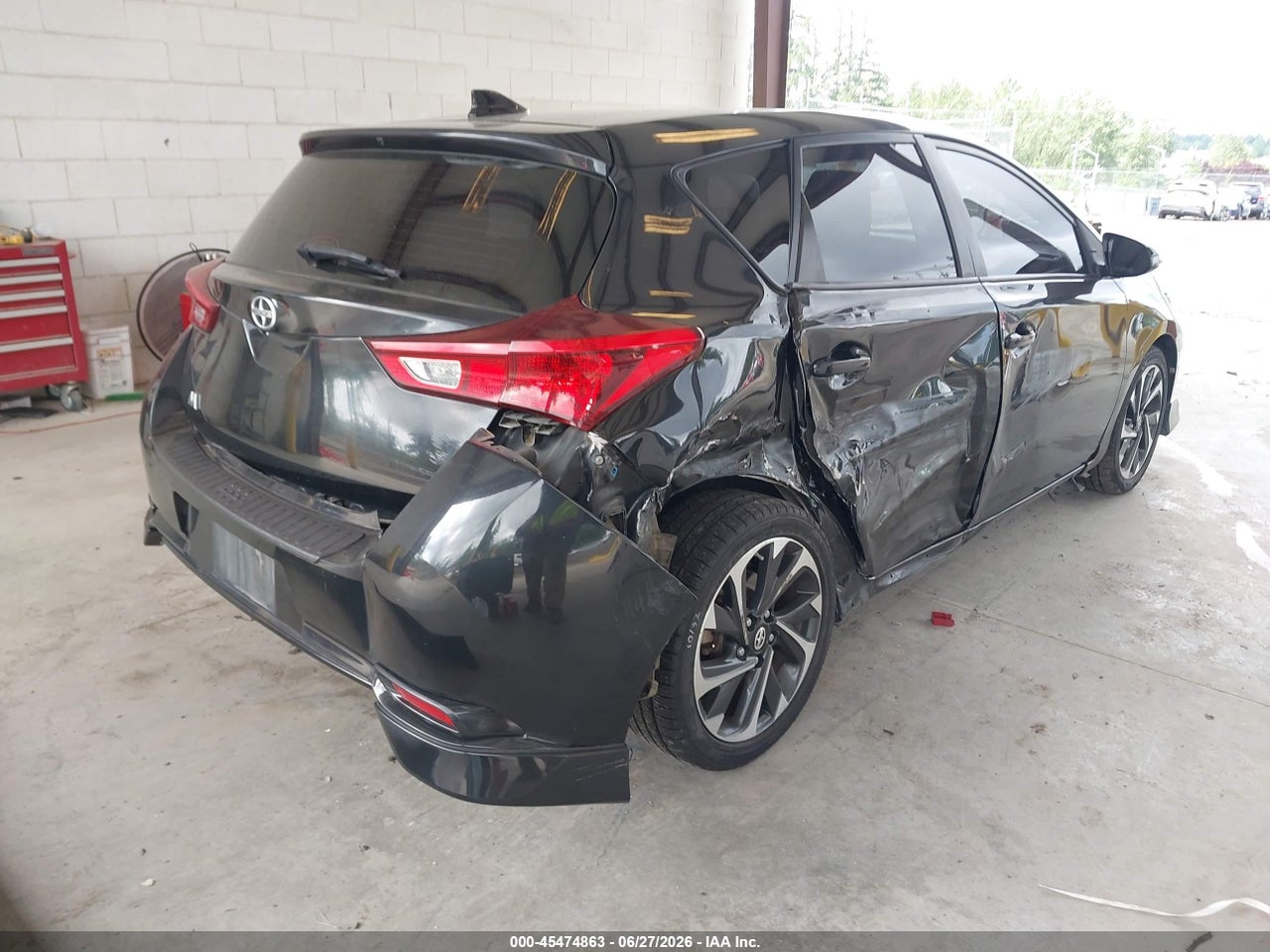 2016 SCION IM · 4/11