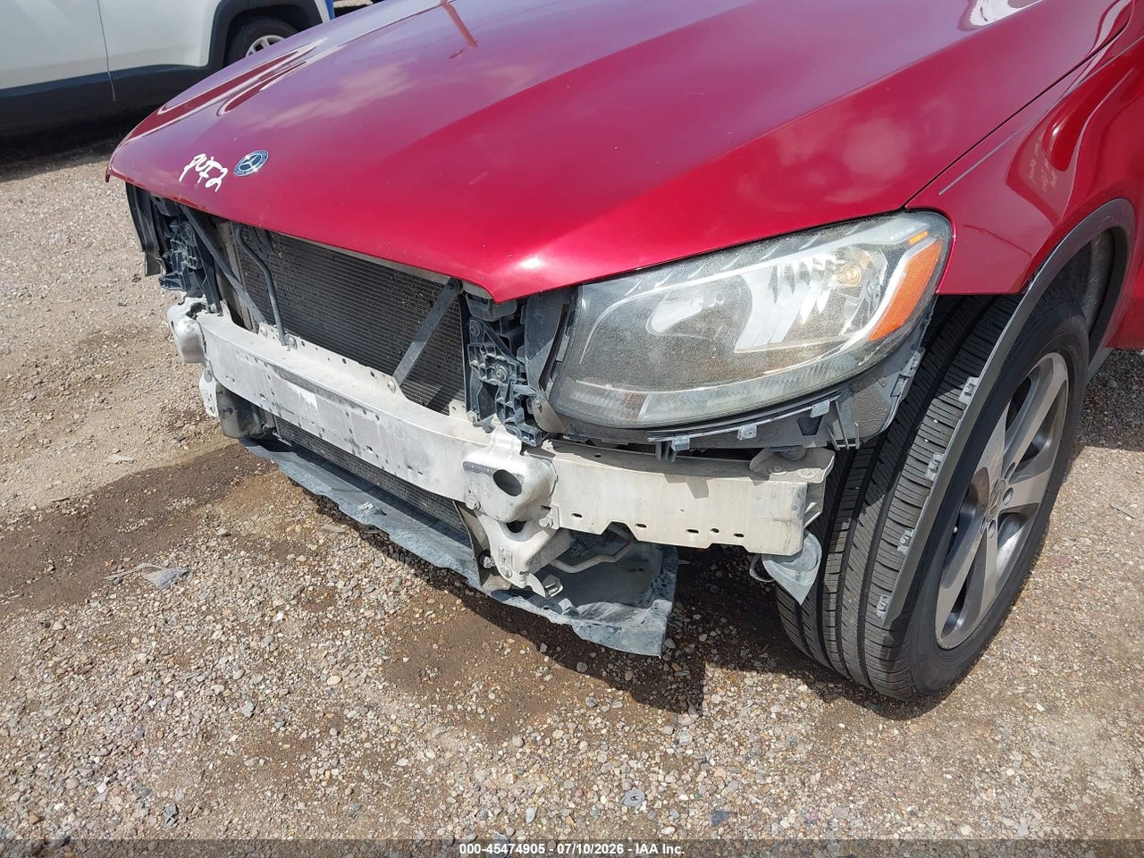2019 MERCEDES-BENZ GLC 300 · 6/11