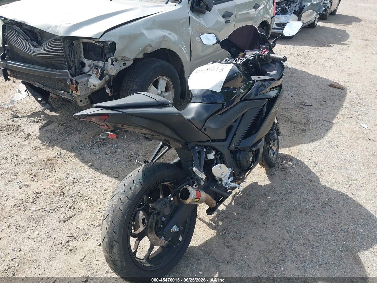 2020 YAMAHA YZFR3 A · 4/11