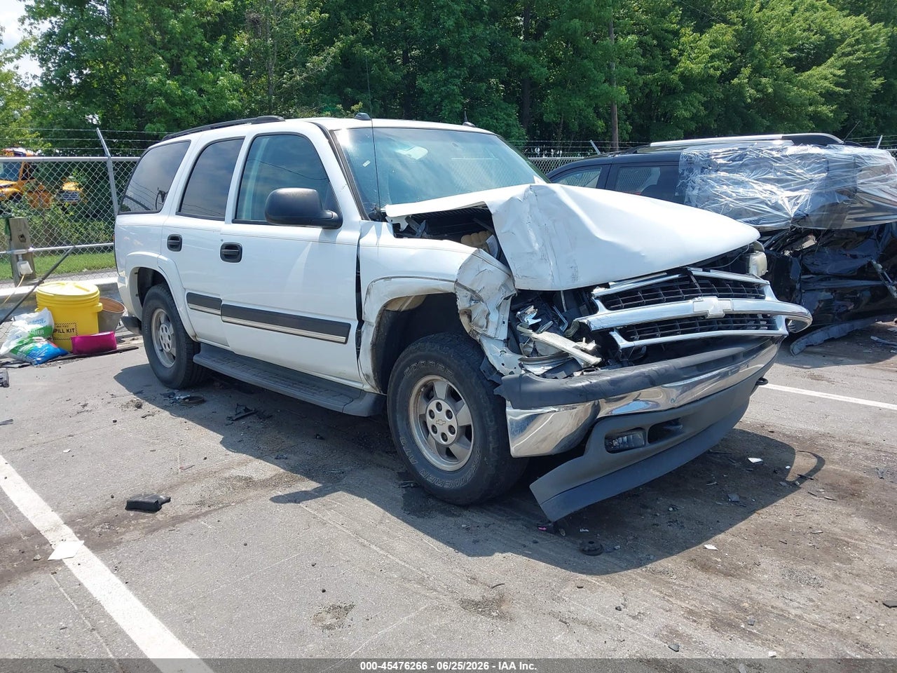 1GNEK13T15R****** · 2005 CHEVROLET TAHOE LS