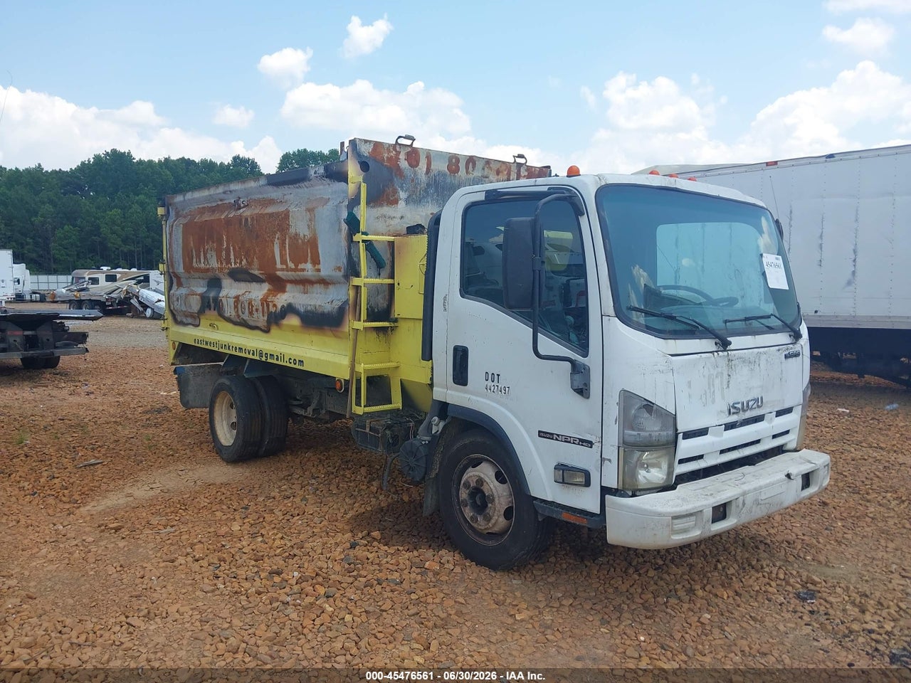2012 ISUZU NPR GAS REG