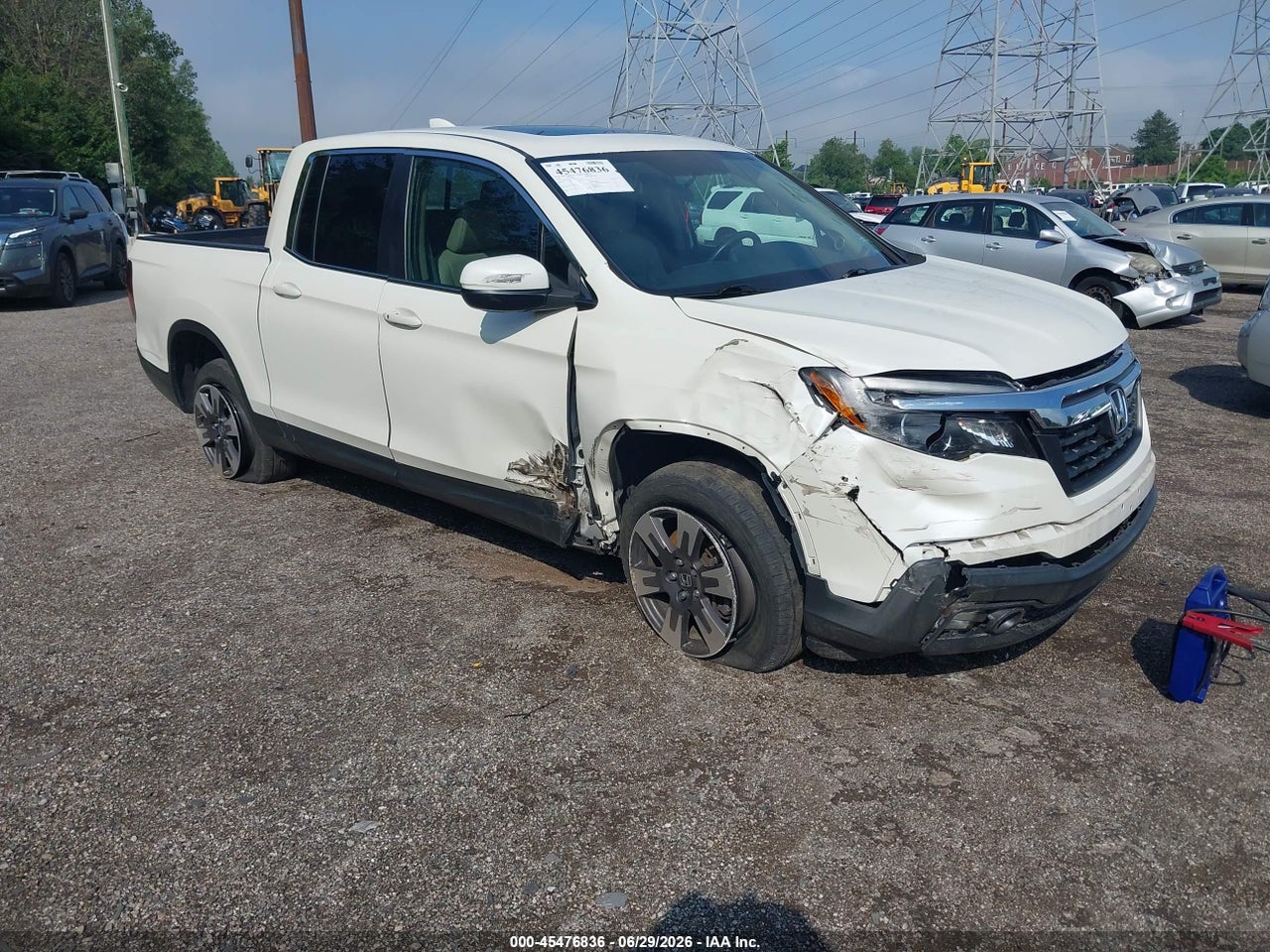 5FPYK3F58KB****** · 2019 HONDA RIDGELINE RTL