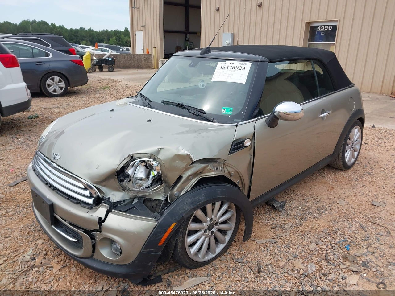 2011 MINI COOPER   · 2/11