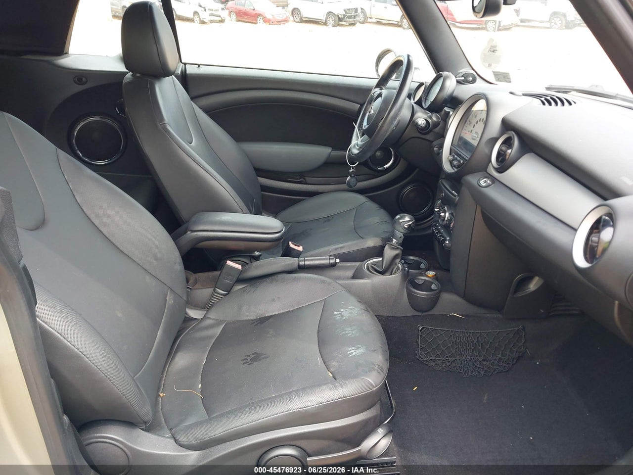 2011 MINI COOPER   · 5/11