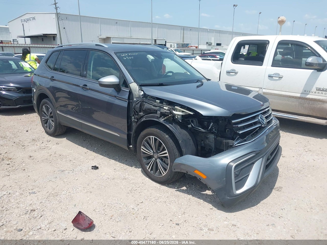 3VV3B7AX4RM****** · 2024 VOLKSWAGEN TIGUAN 2.0T SE/2.0T WOLFSBURG EDITION