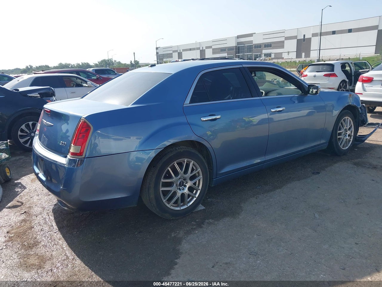 2011 CHRYSLER 300 LIMITED · 4/11
