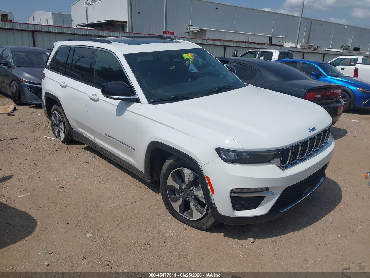 1C4RJYB64R8****** · 2024 JEEP GRAND CHEROKEE 4XE