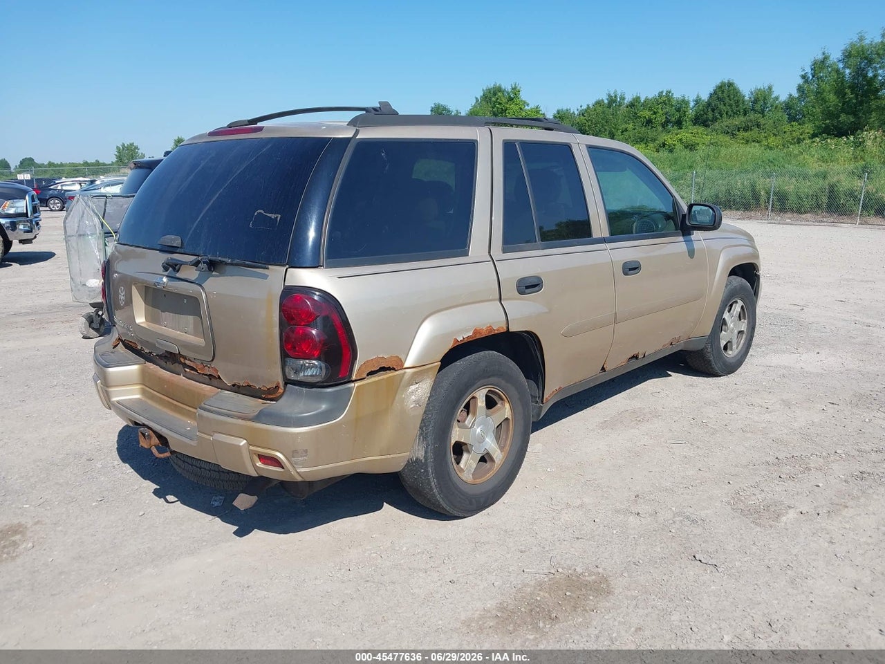 2006 CHEVROLET TRAILBLAZER LS · 4/8